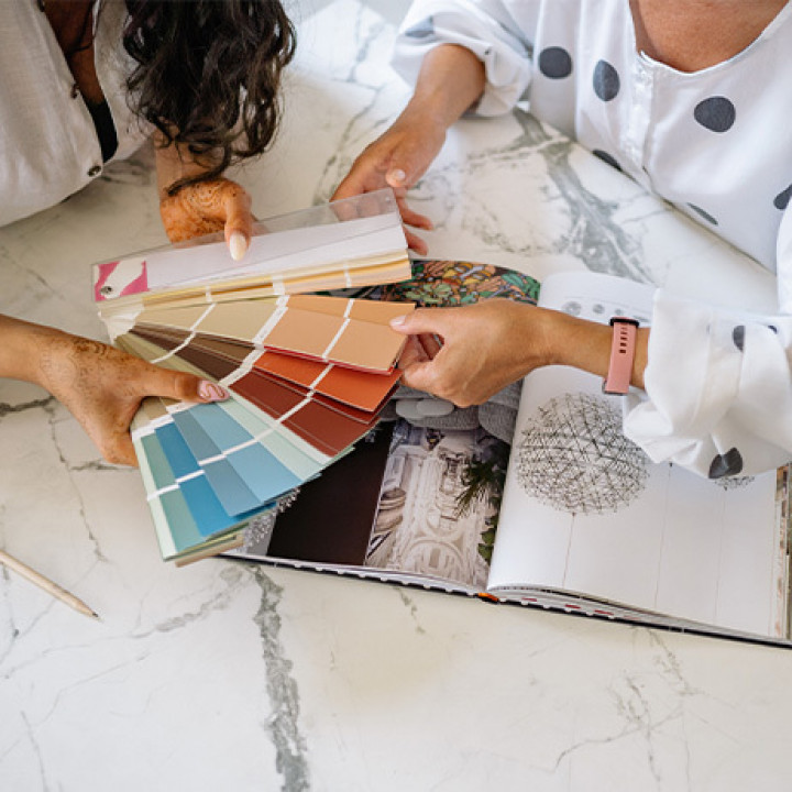 How to Mix Prints Without Looking Overdone